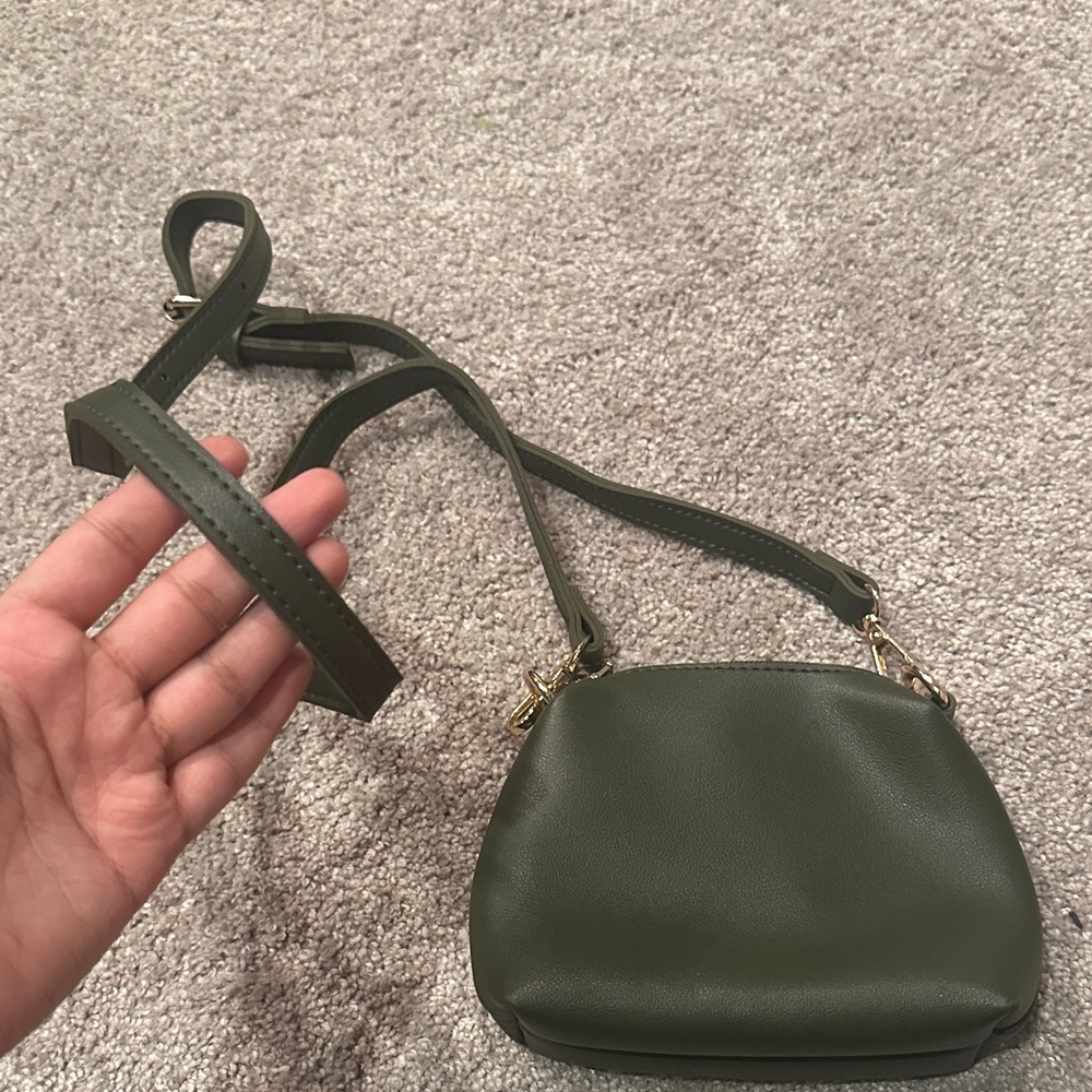 Elegant Green Women's Bag